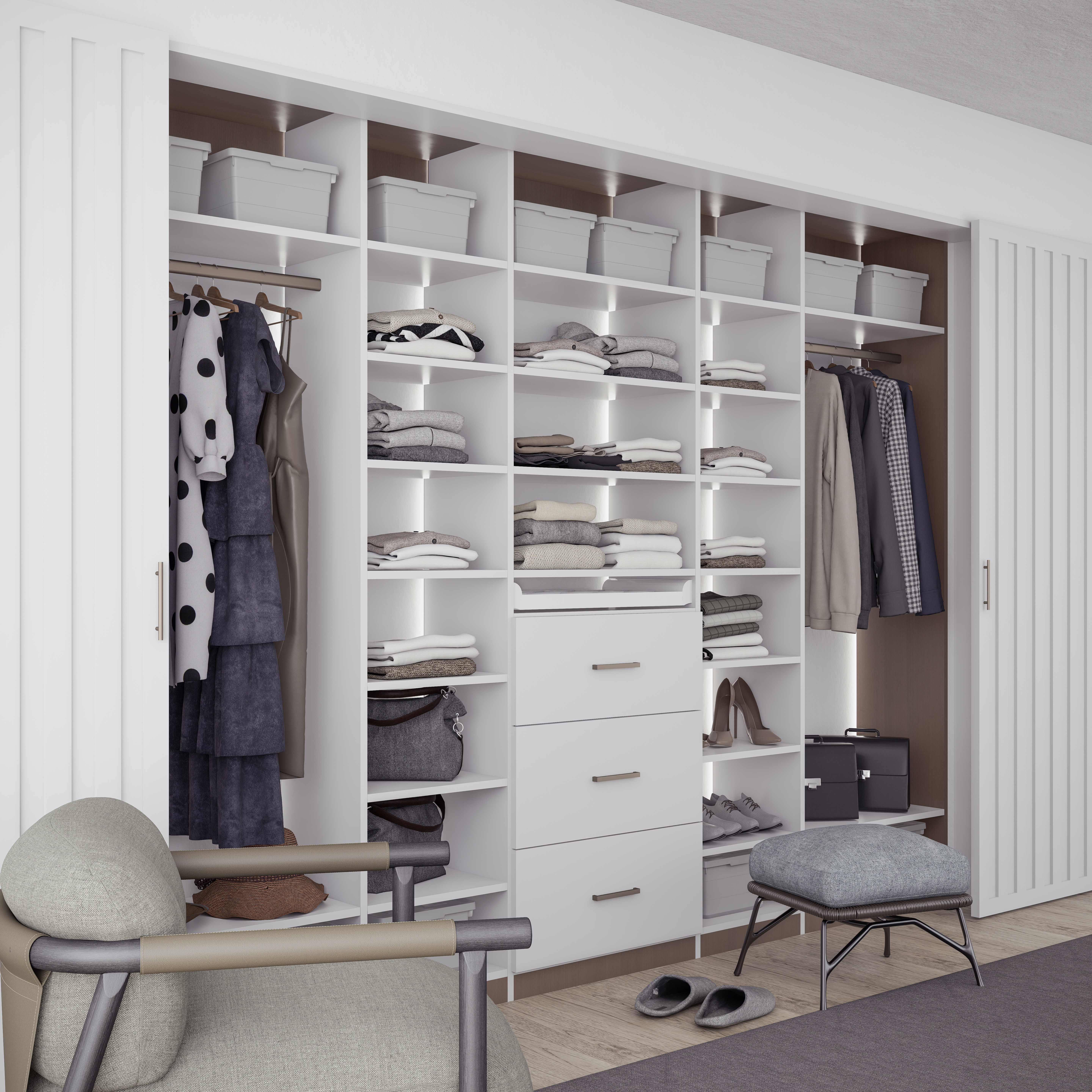 CUSTOM REACH-IN CLOSET - Image 2